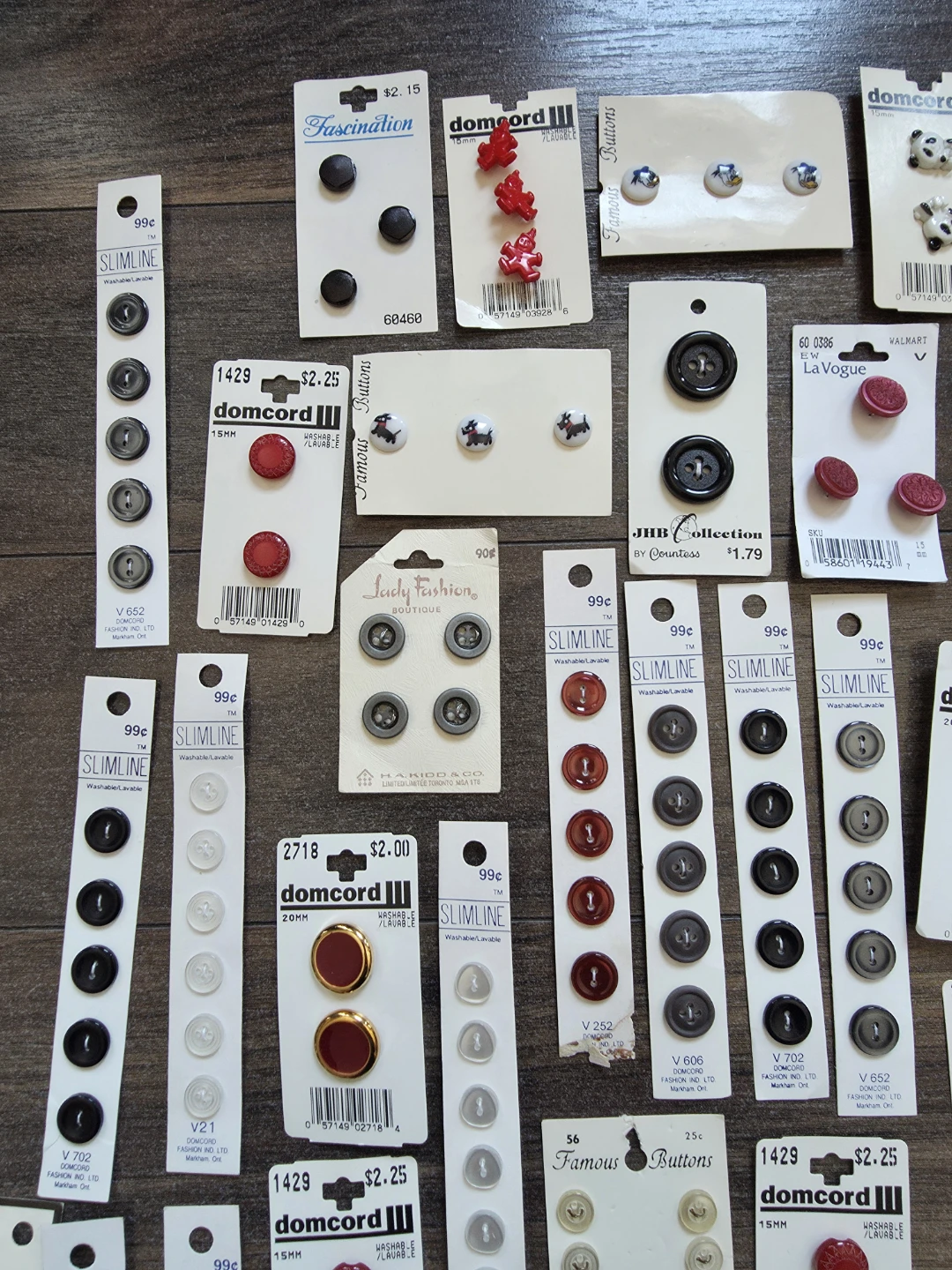 Buttons - photo 2
