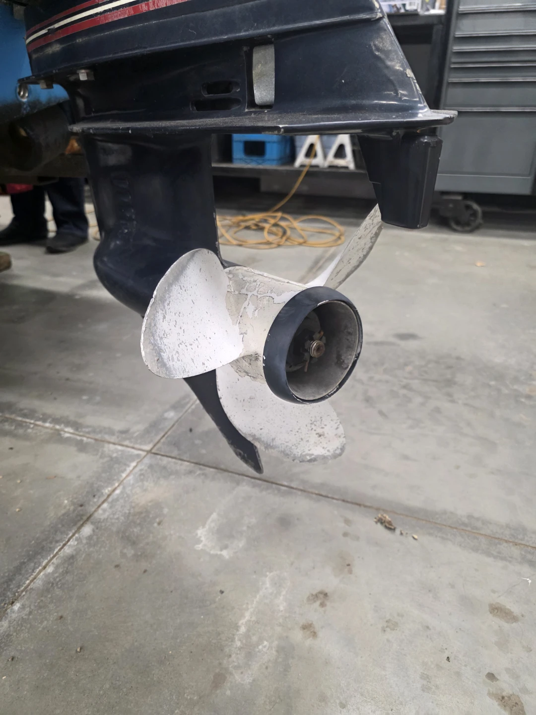 Evinrude Outboard Motor 90 hp - photo 2