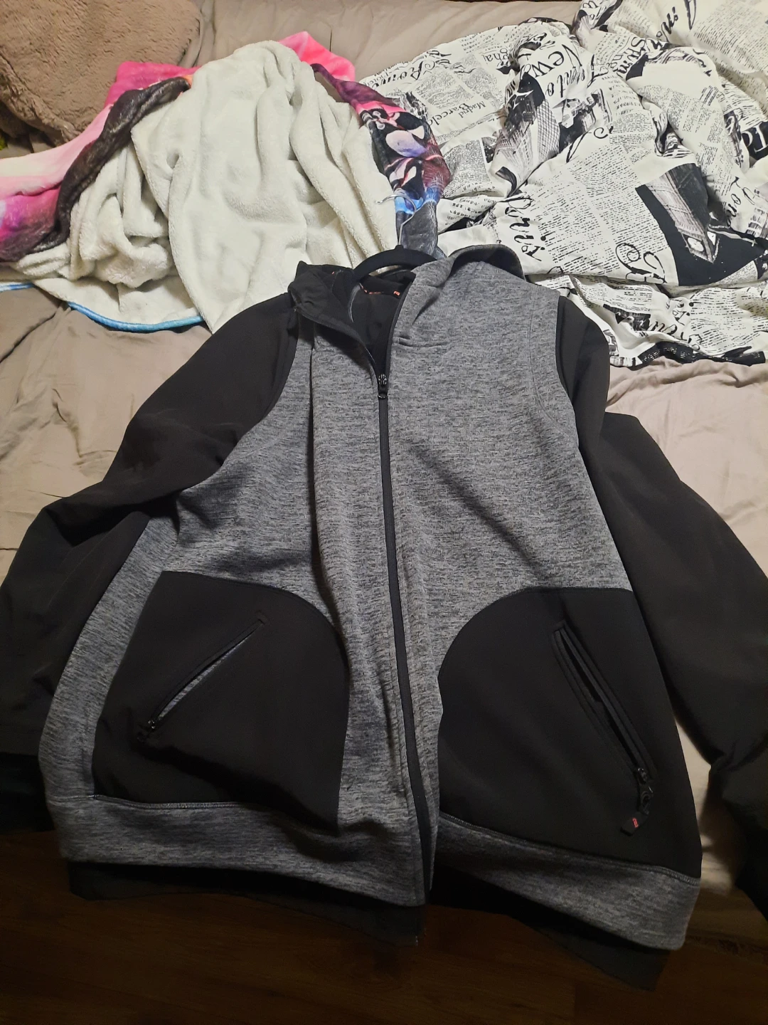 Hoodie pick up in st.albert - photo 3