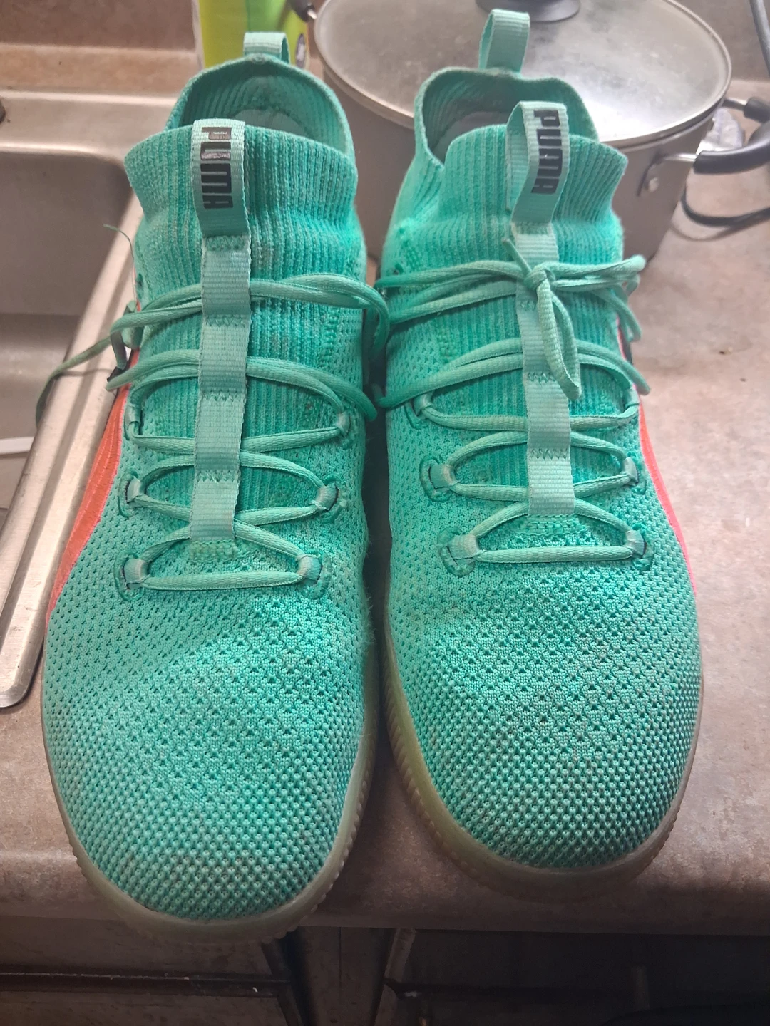 Used Puma Men's Basketball Shoes Size 13 Teal Coral