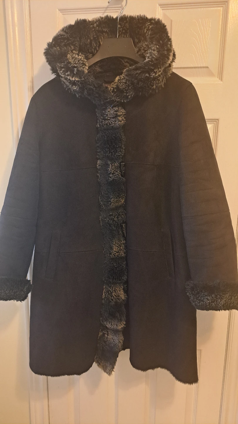 Jessica Women's Black Faux Fur Trim Hooded Coat Size L/G (14-16)