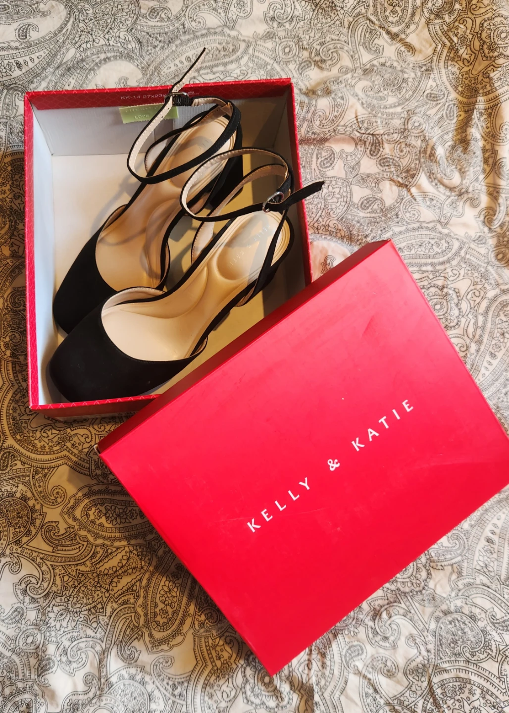 Kelly & Katie Women's Black Suede Heels Size 8M - photo 3
