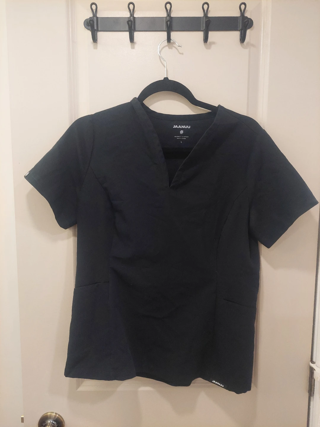 Jaanuu black scrub top