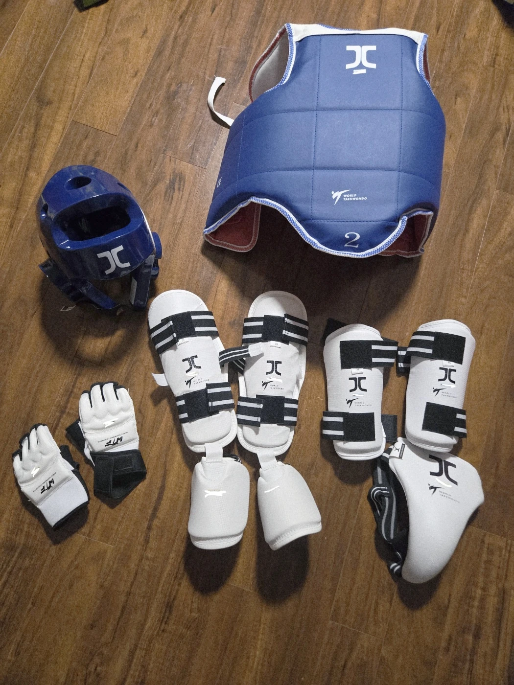 Taekwondo Sparring Gear Set - Blue & White