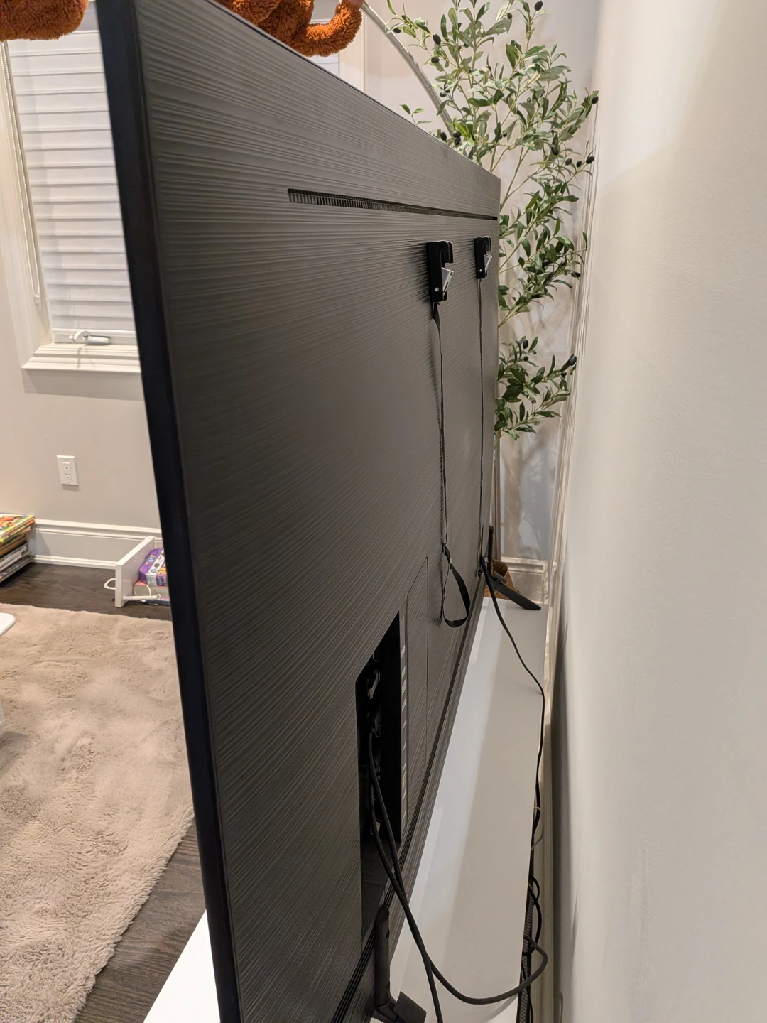 Samsung 65inch TV - photo 4