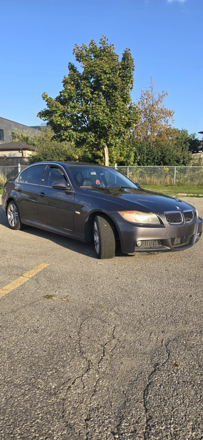 BMW 335i Sedan - photo 4