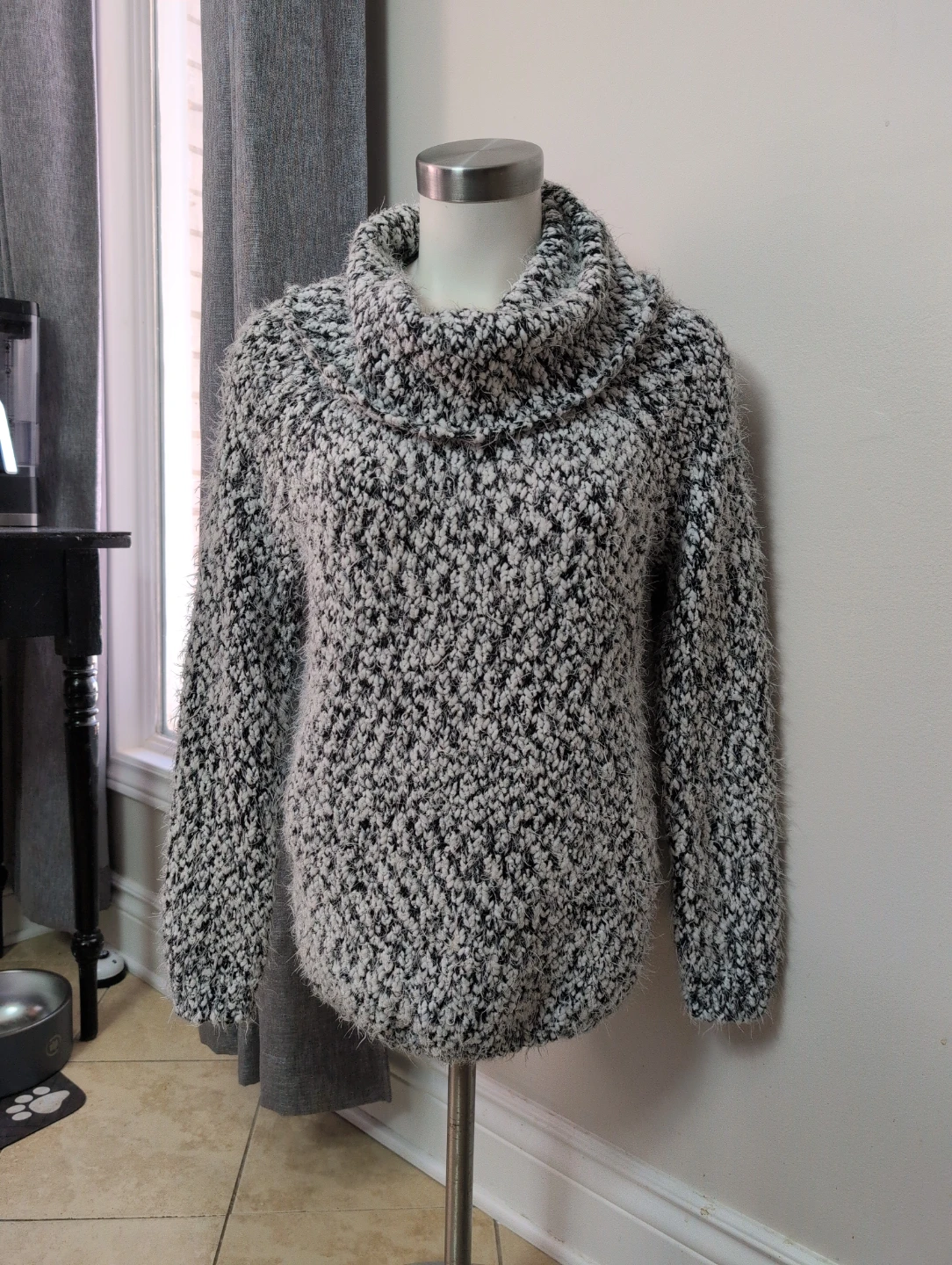 Buffalo David Bitton Women's Sweater - Black & White - M/M