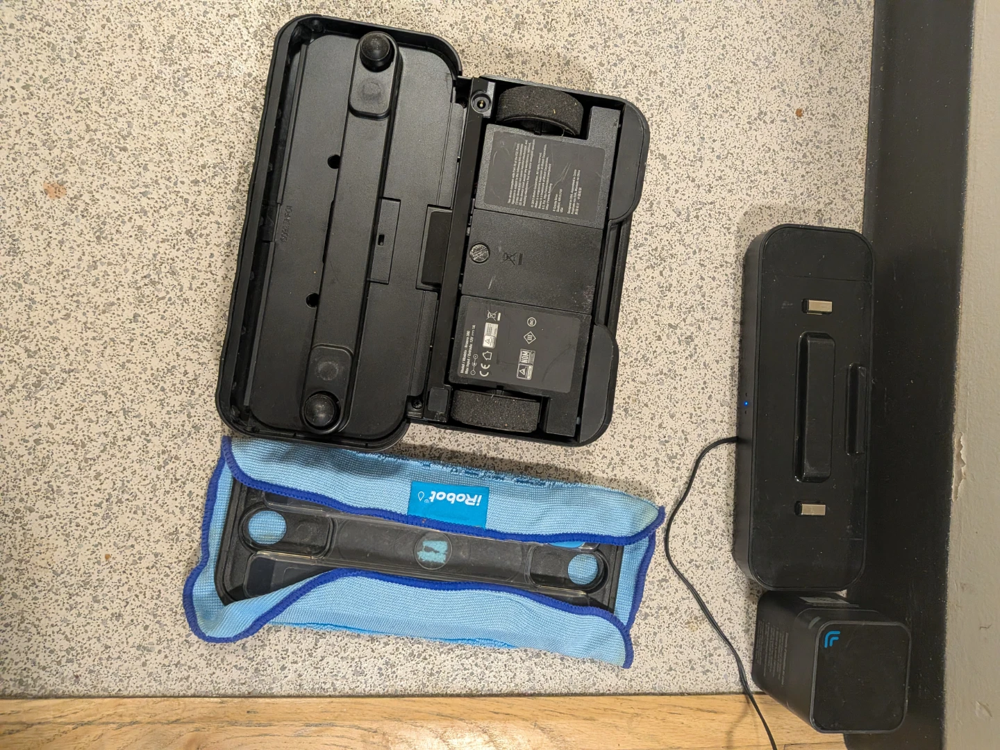 iRobot Braava 380 Floor Mopping Robot - photo 3