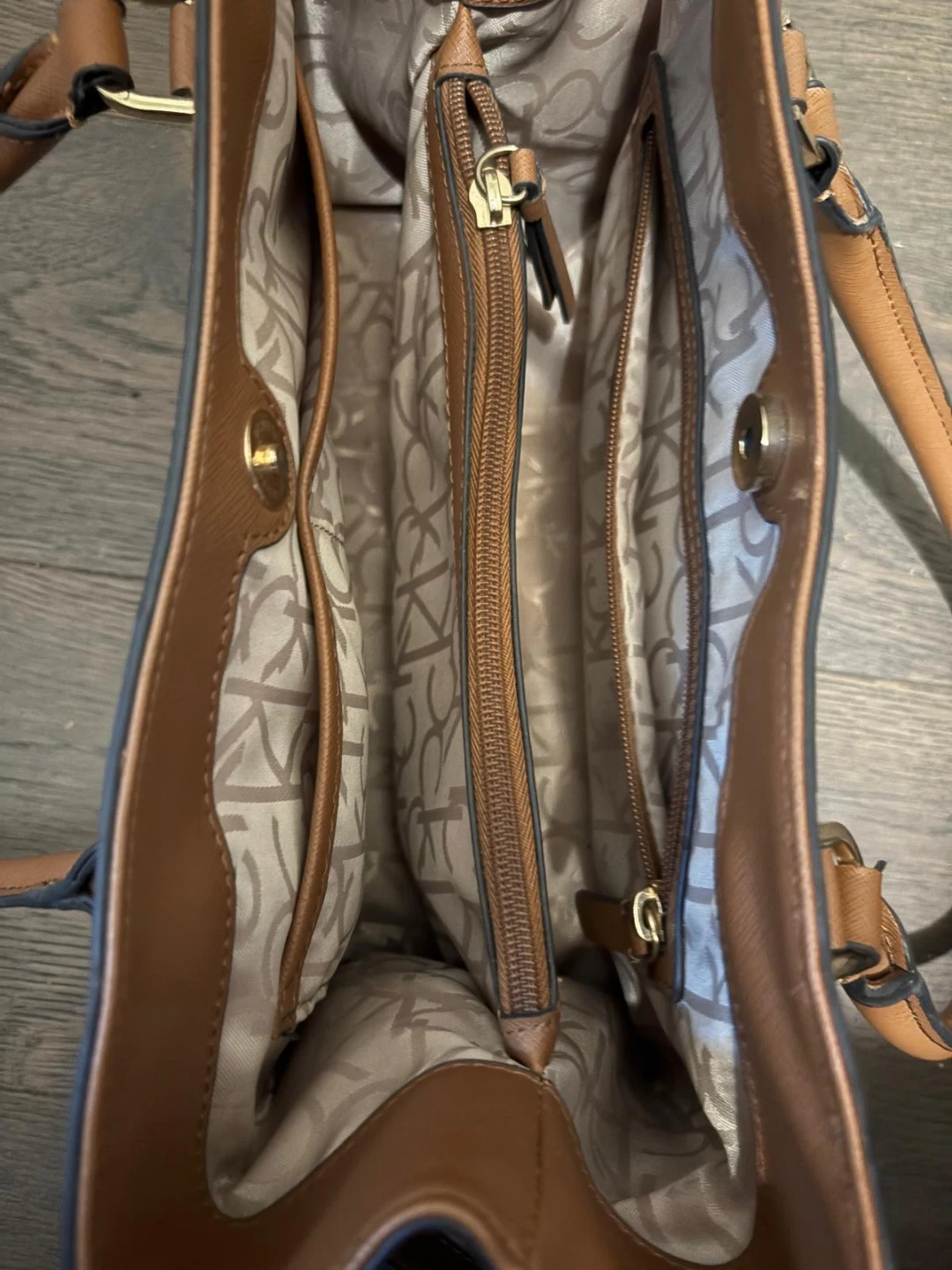 Calvin Klein Monogram Tote Bag - photo 2
