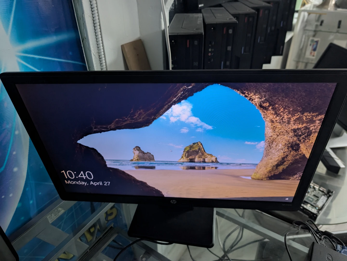 HP 22" Computer Monitor