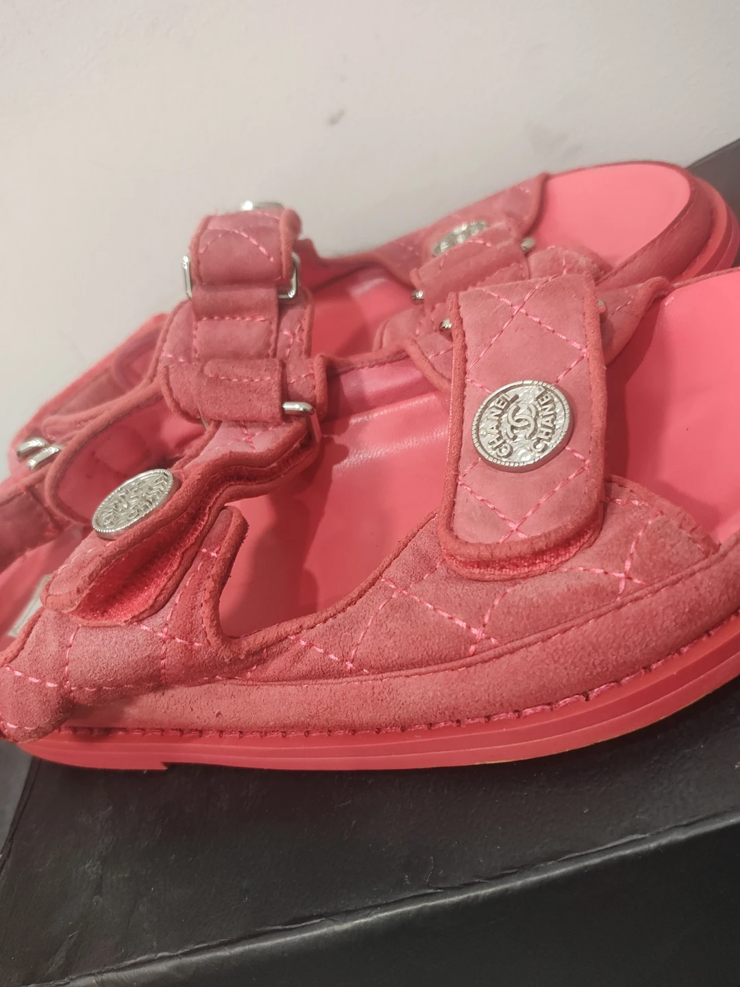 Chanel Pink Quilted Suede Sandals Size 36C - photo 4