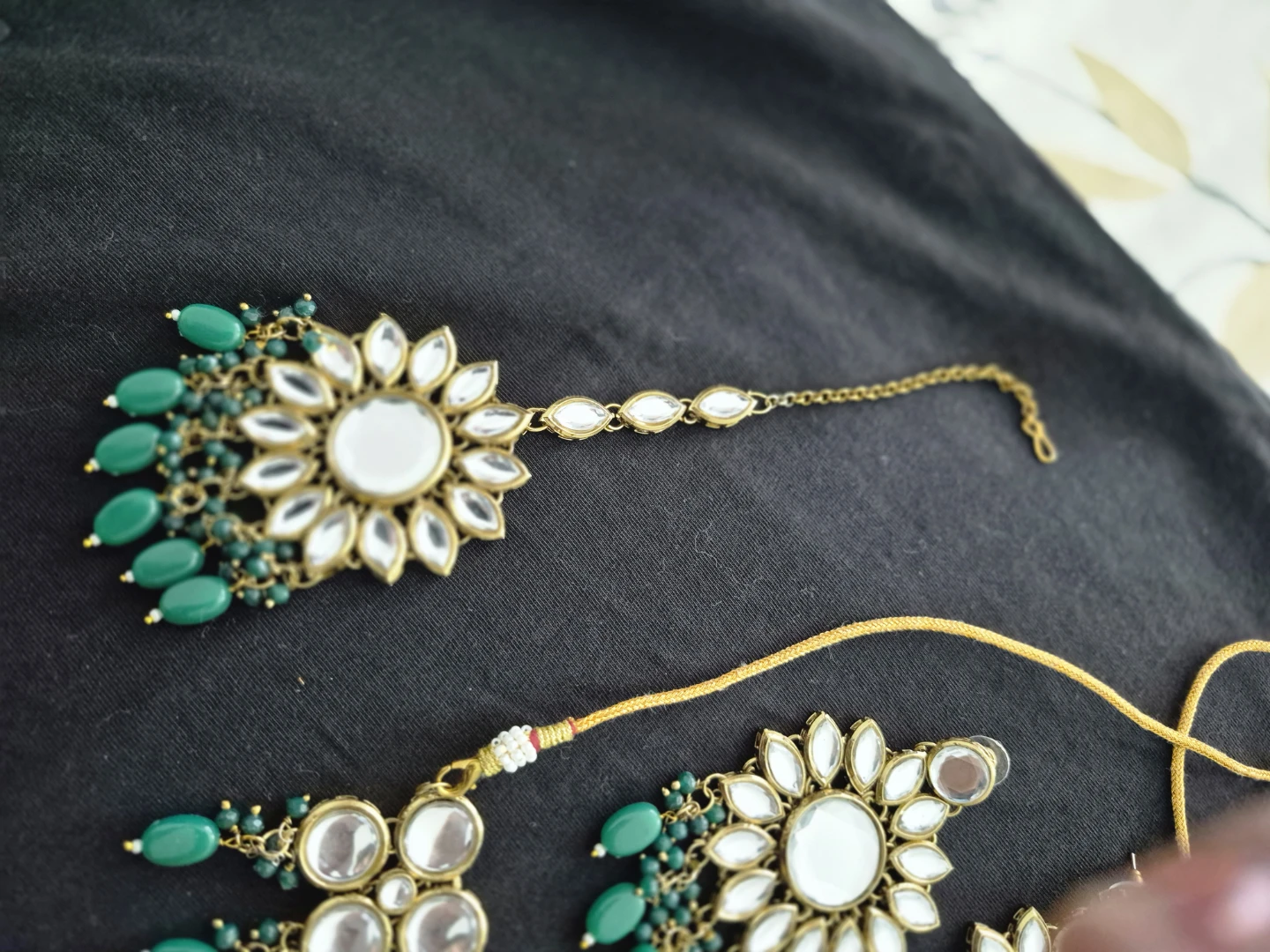 Jewelry Set with Necklace, Earrings, and Tikka - photo 2