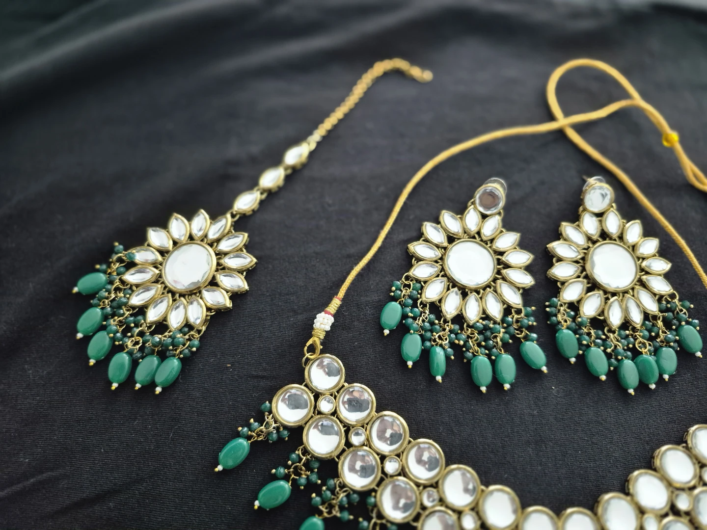 Jewelry Set with Necklace, Earrings, and Tikka - photo 4