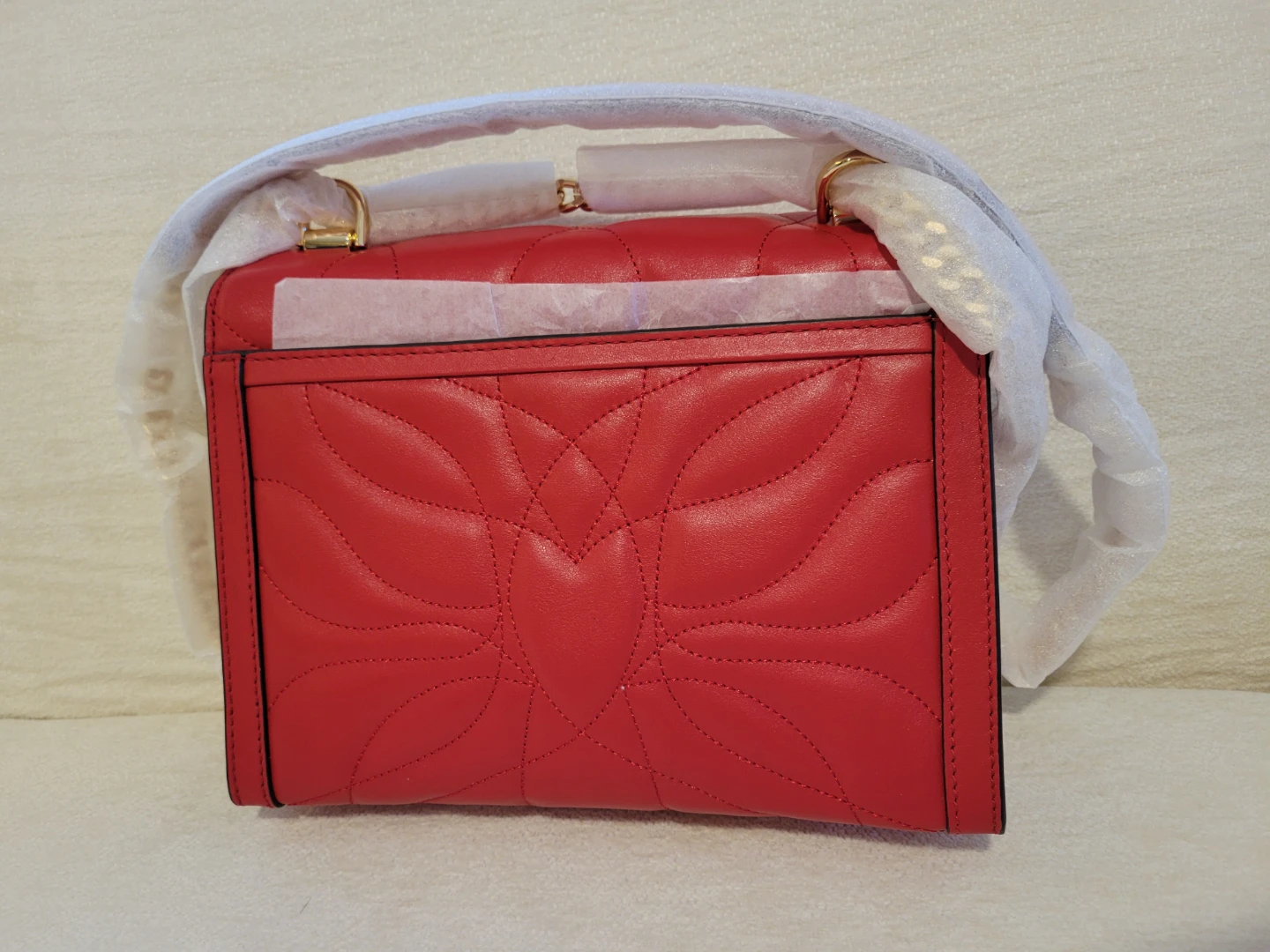 Michael Kors Red Quilted Leather Handbag with Rose Clasp - photo 4
