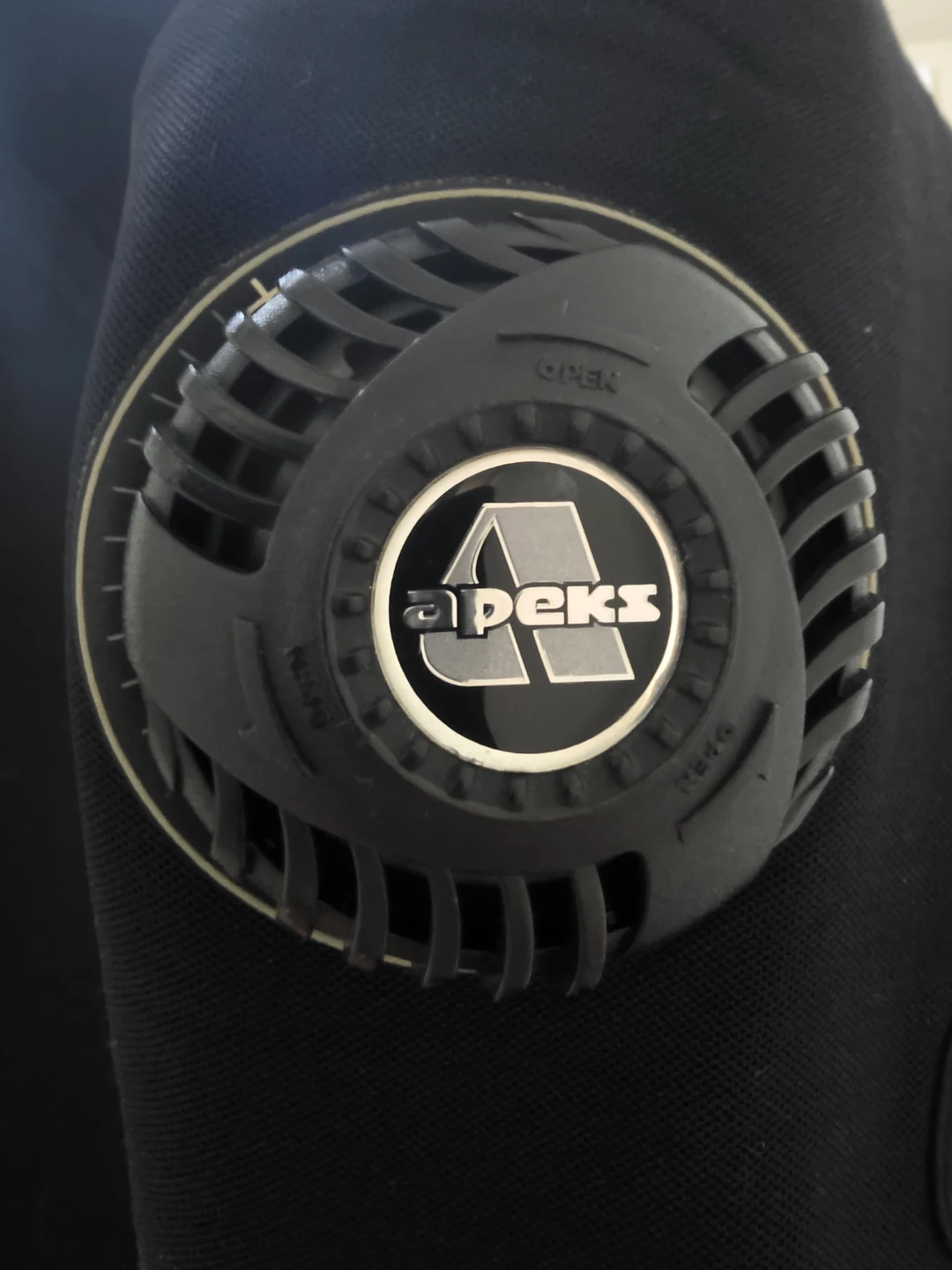 Bare D6 Neoprene Drysuit - photo 3
