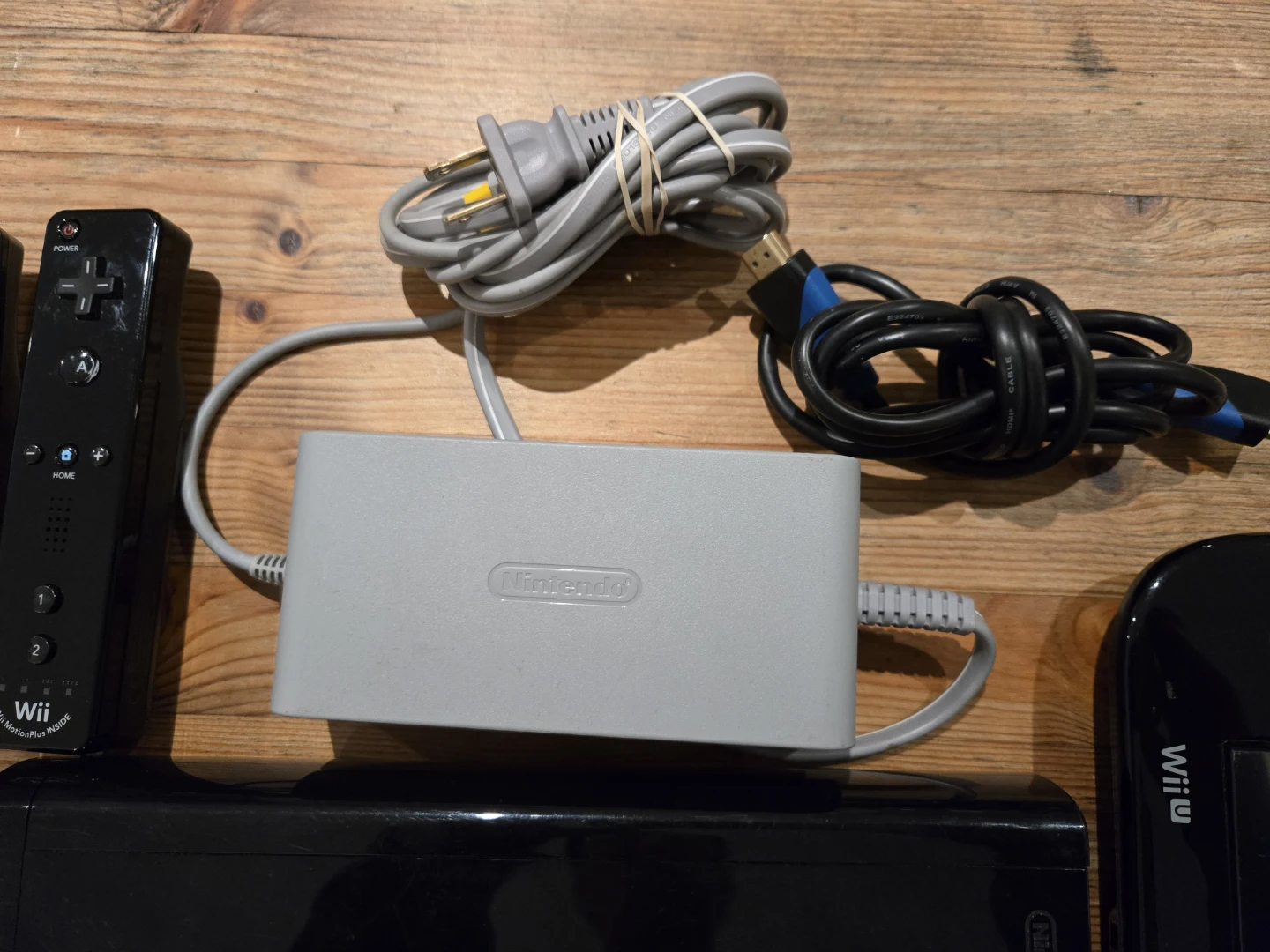 Nintendo Wii U Console with Controllers and Accessories - photo 4