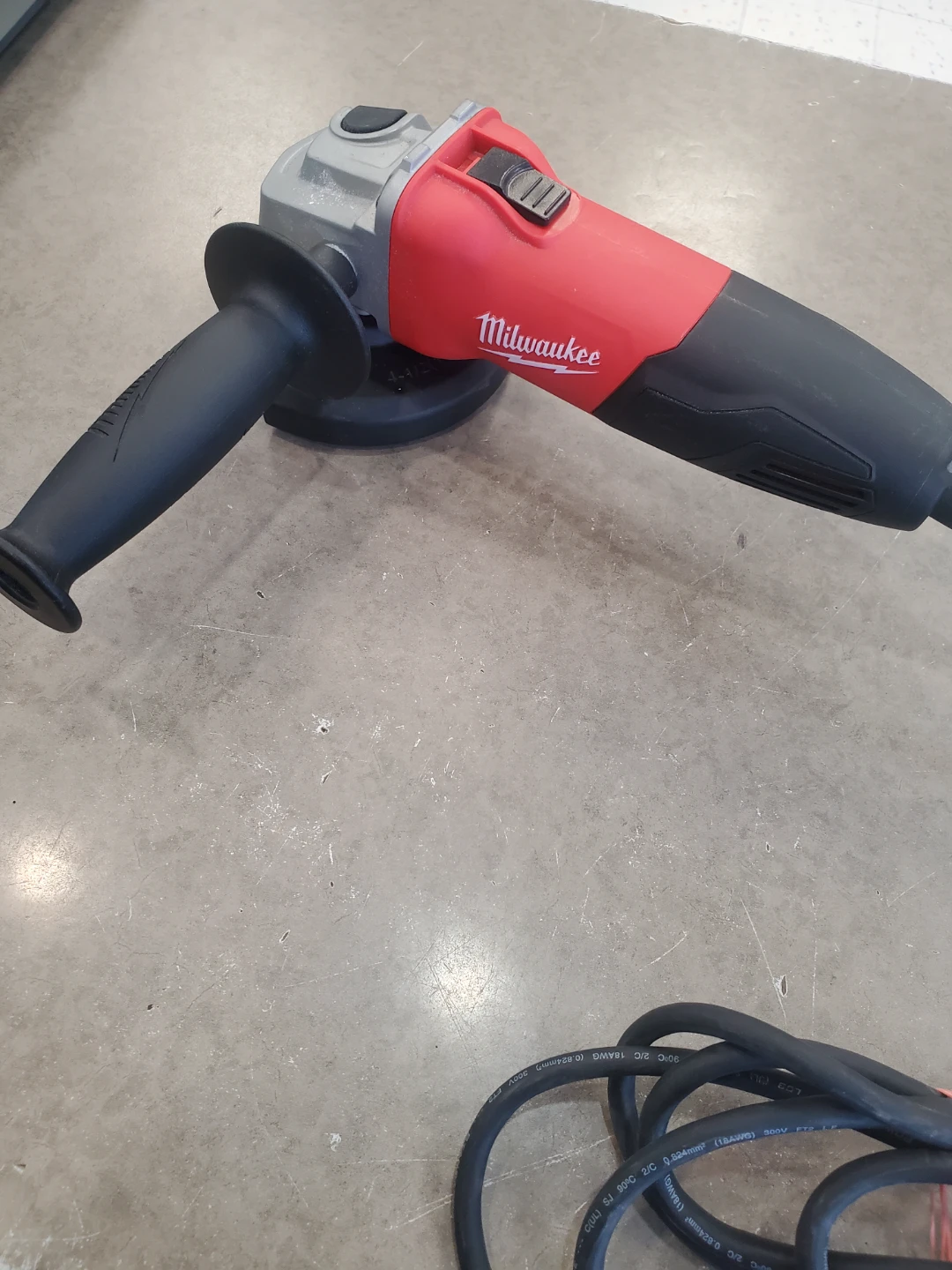 Milwaukee 4-1/2" Angle Grinder