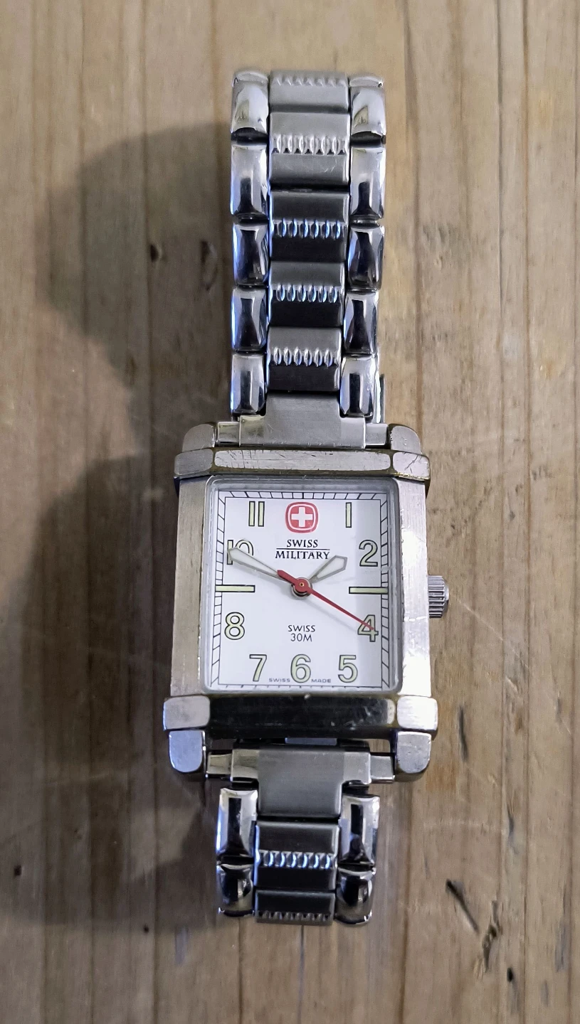 Vintage Wenger Swiss Military Women's Watch (needs battery)
