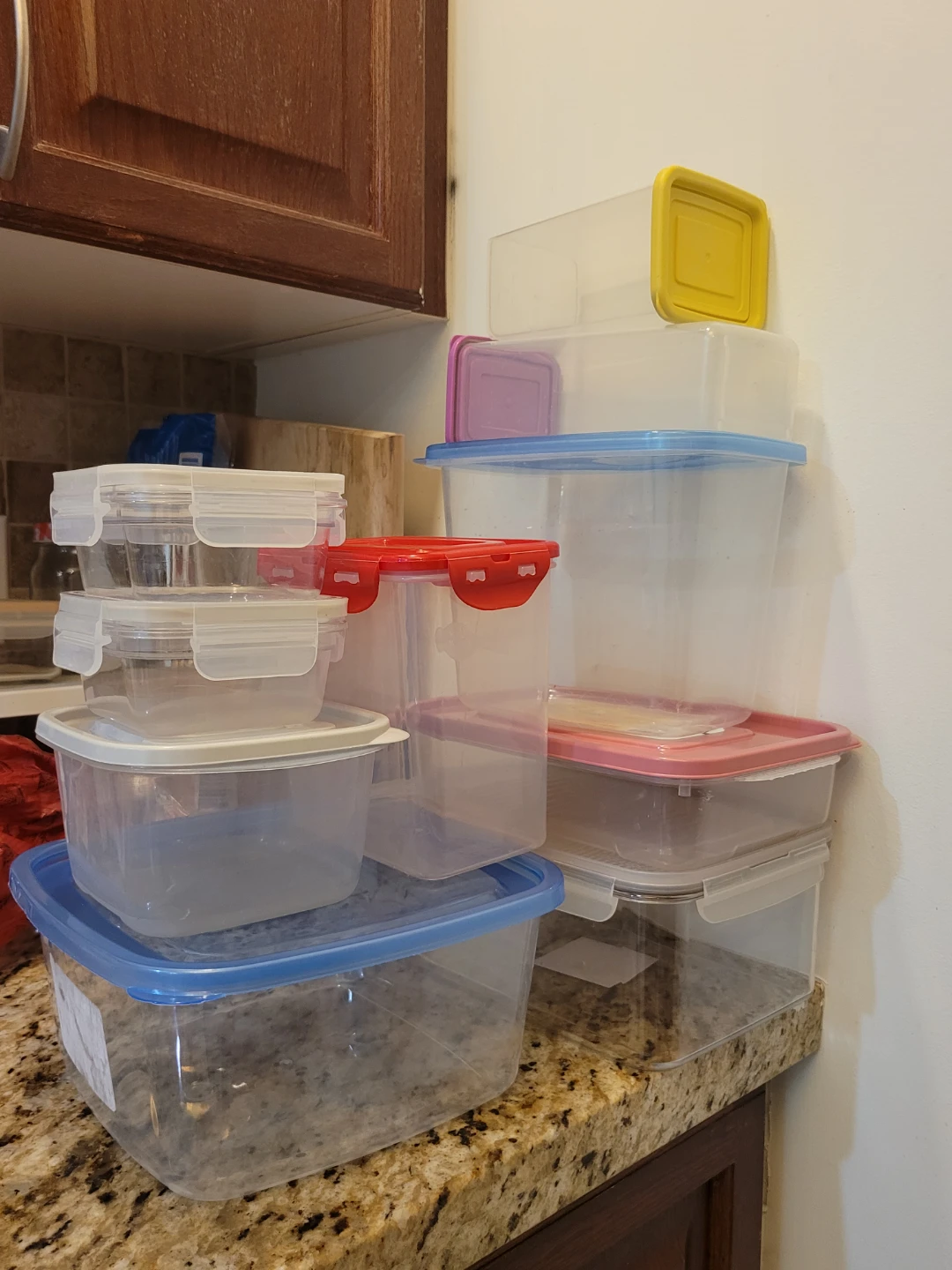 Assorted Food Storage Containers Set