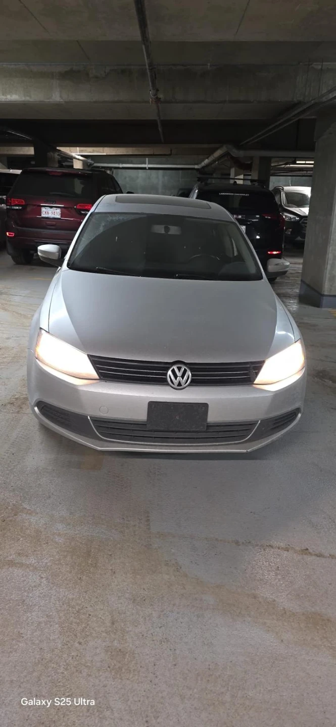 Volkswagen Jetta - Silver - photo 3