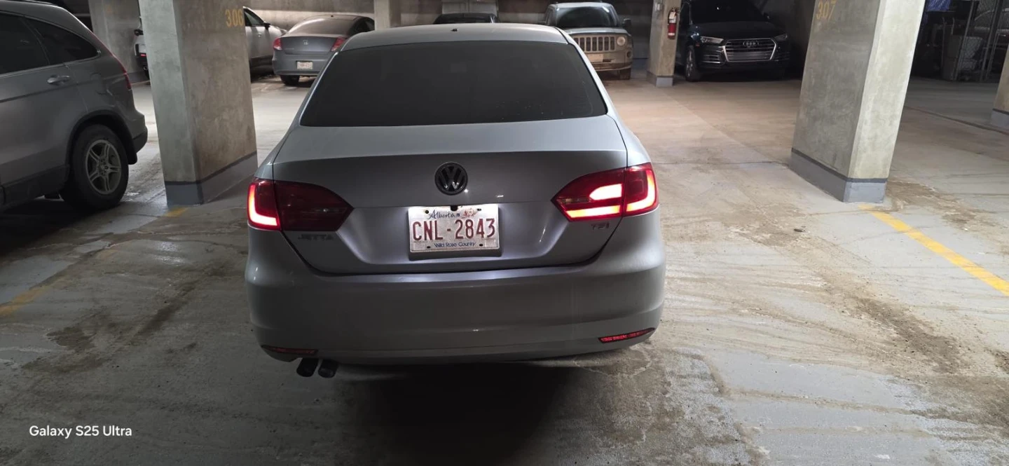 Volkswagen Jetta - Silver - photo 4