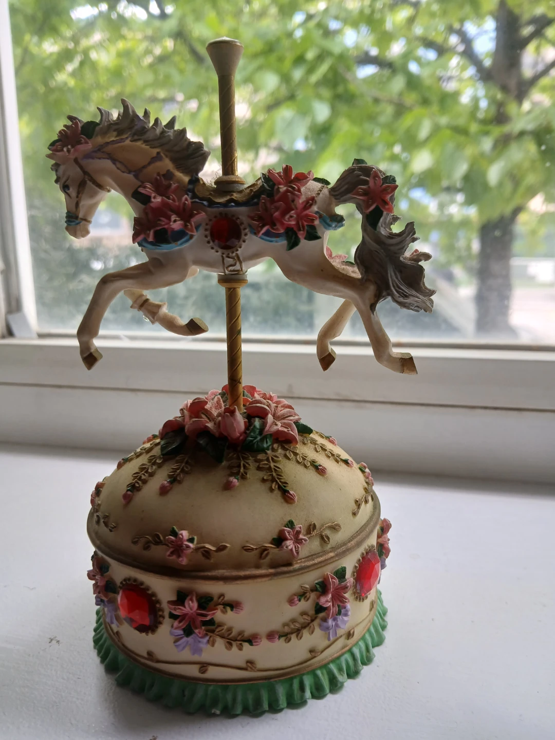 Set of 3 Decorative Carousel Horse Music Boxes - photo 3