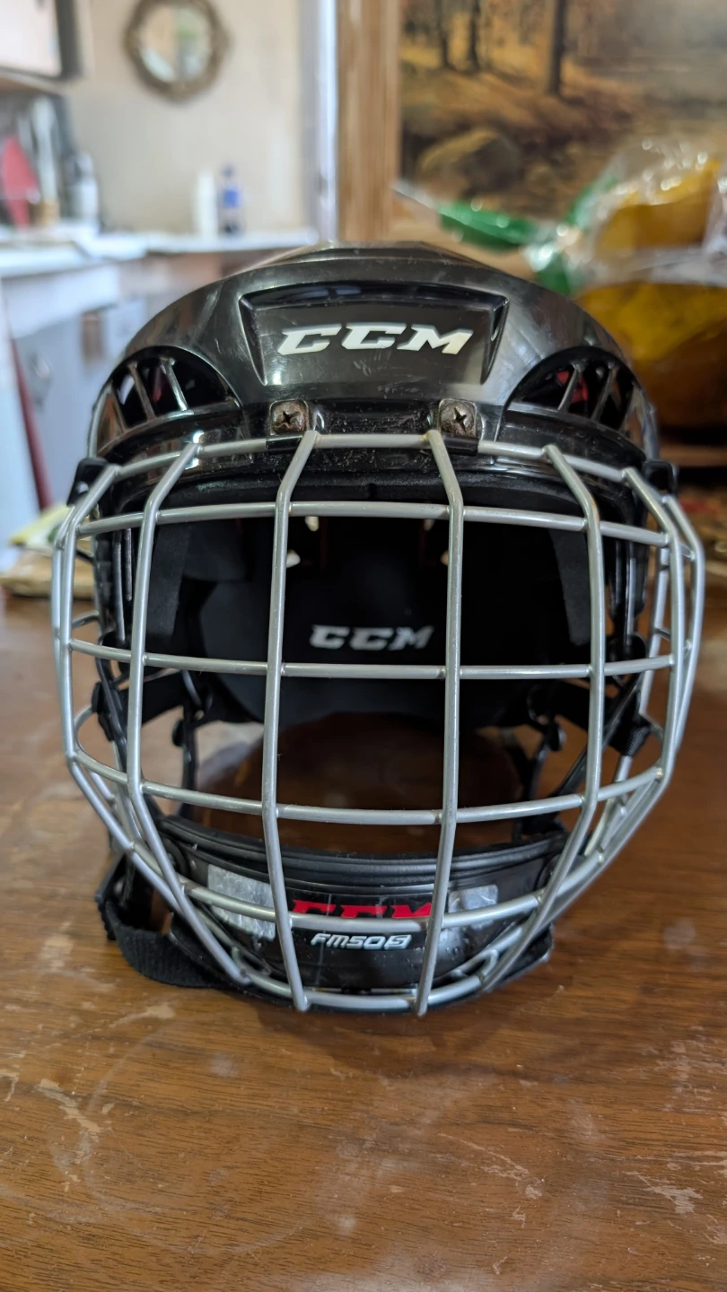Bauer BHH2100 Hockey Helmet with Cage - Youth