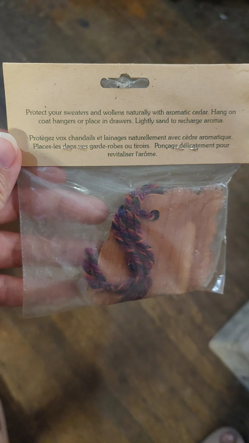 Aromatic Cedar Closet Fresheners - Eagle Design - photo 2