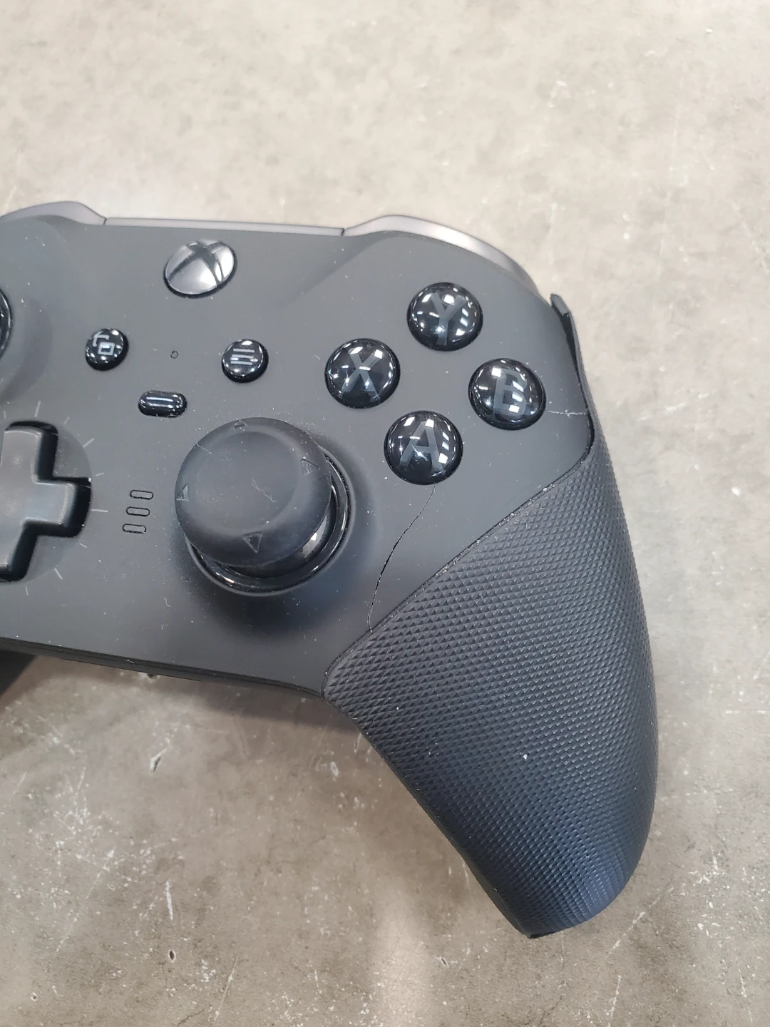 Xbox Elite Series 2 Controller with Case - photo 2