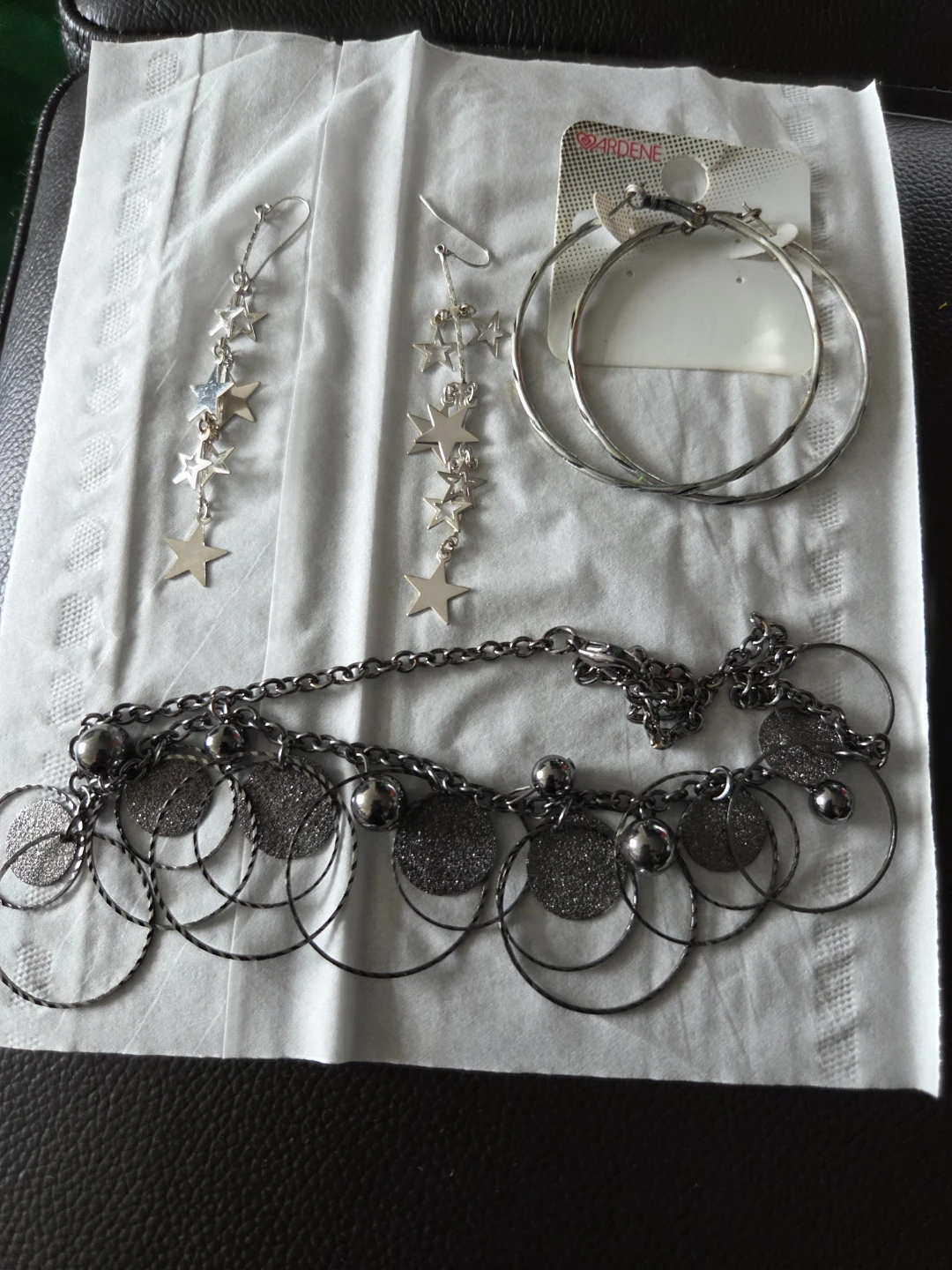 #🥕🤎FREE Ardene Necklace and Star Earrings Set
