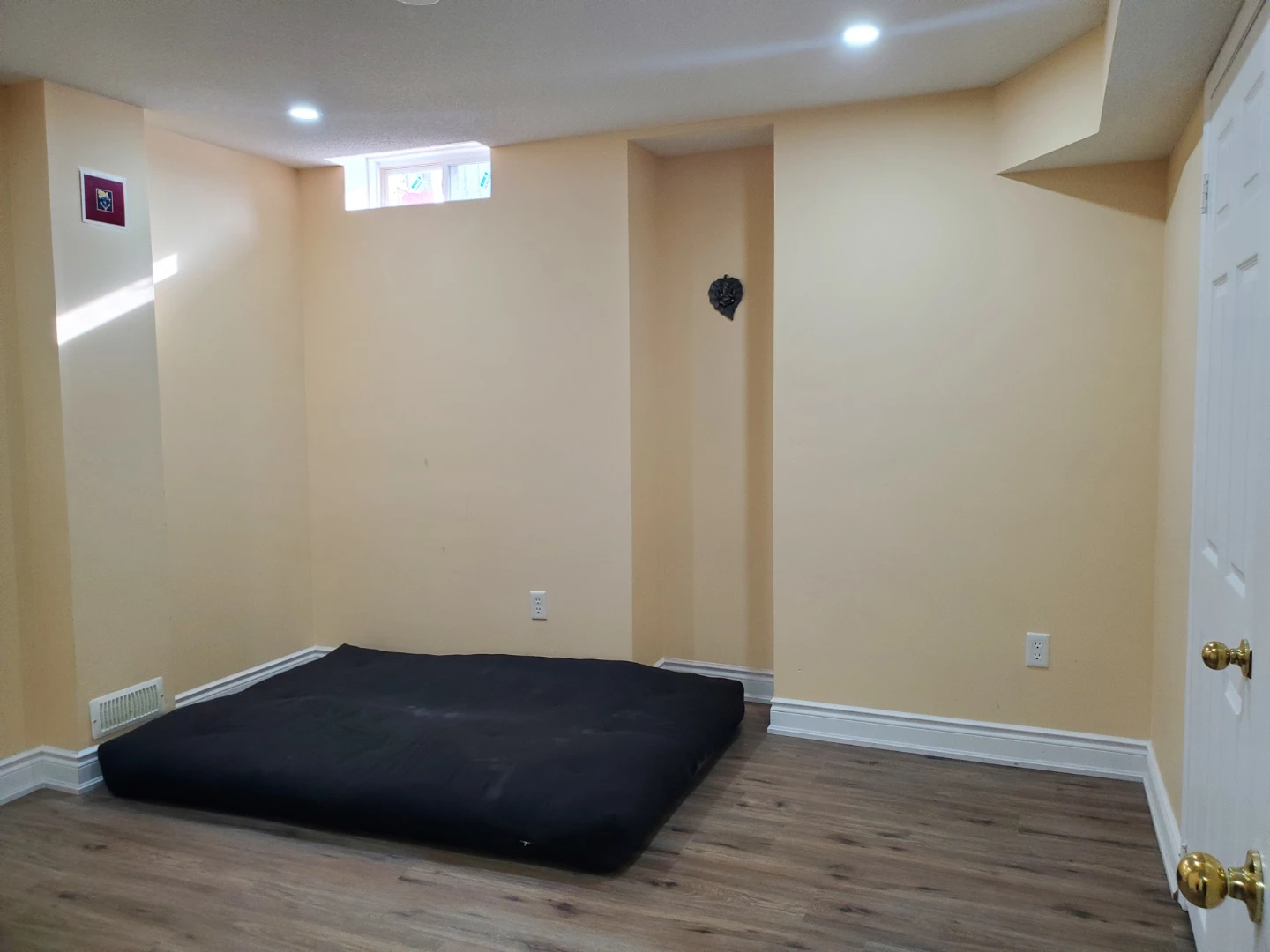 Basement for Rent - photo 3