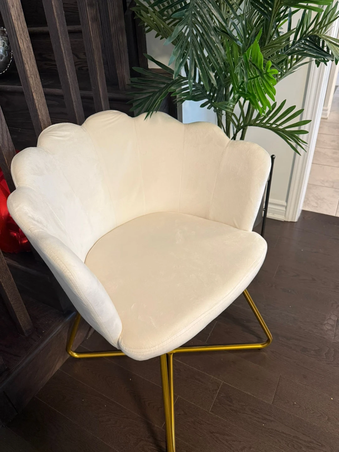 Cream Velvet Scallop Accent Chair with Gold Legs - photo 3