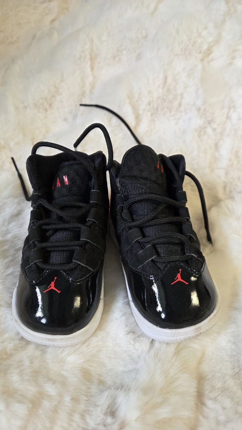 Toddler Air Jordan 11 Retro Low TD Black Red