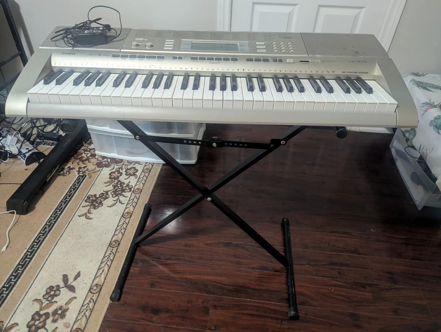 Casio LK-270 Electronic Keyboard with Key Lighting System - photo 3