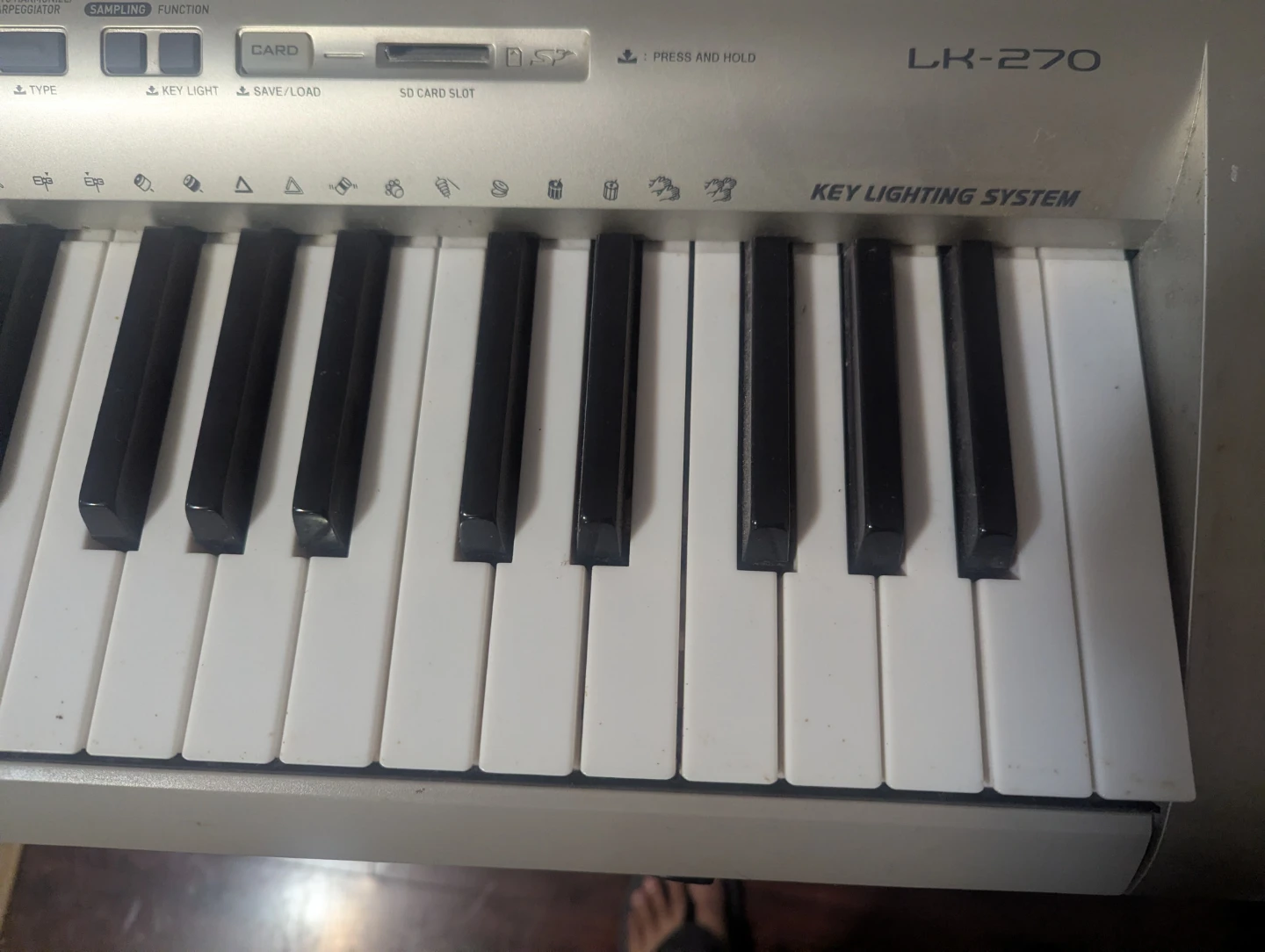 Casio LK-270 Electronic Keyboard with Key Lighting System - photo 4