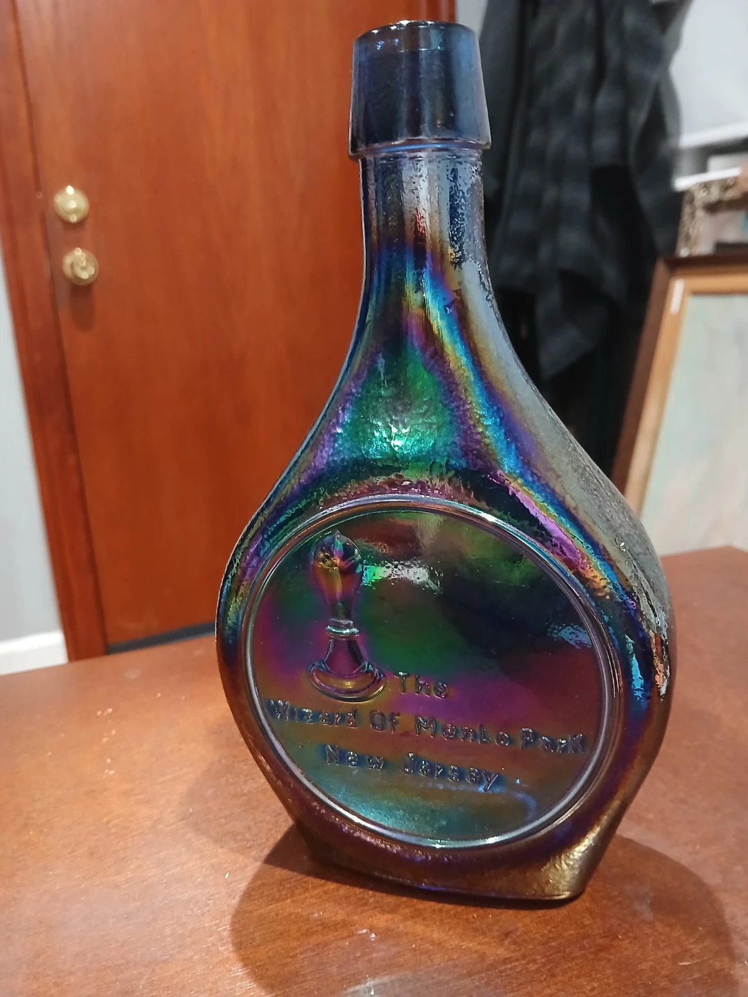 The Wizard of Menlo Park New Jersey Glass Bottle - photo 2
