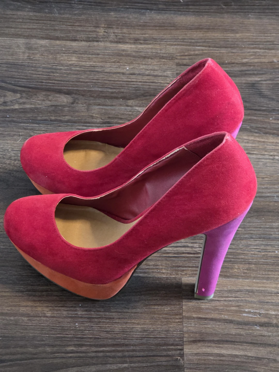 Madden Girl Red Suede Platform Heels - photo 3