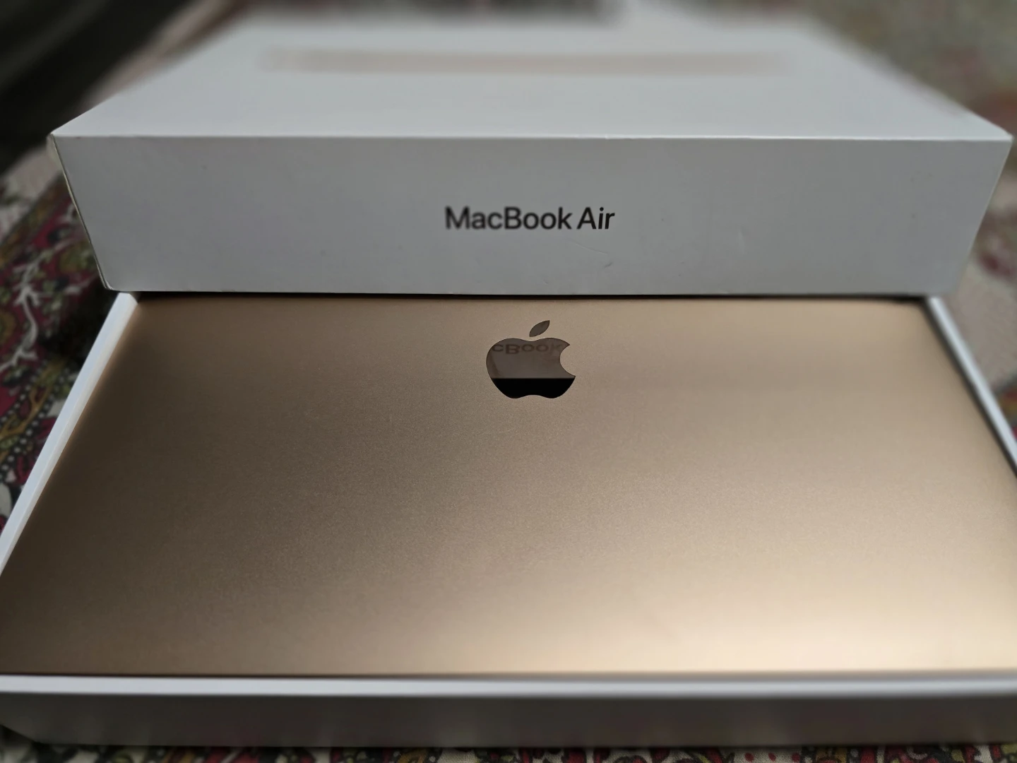 Apple MacBook Air (Gold)