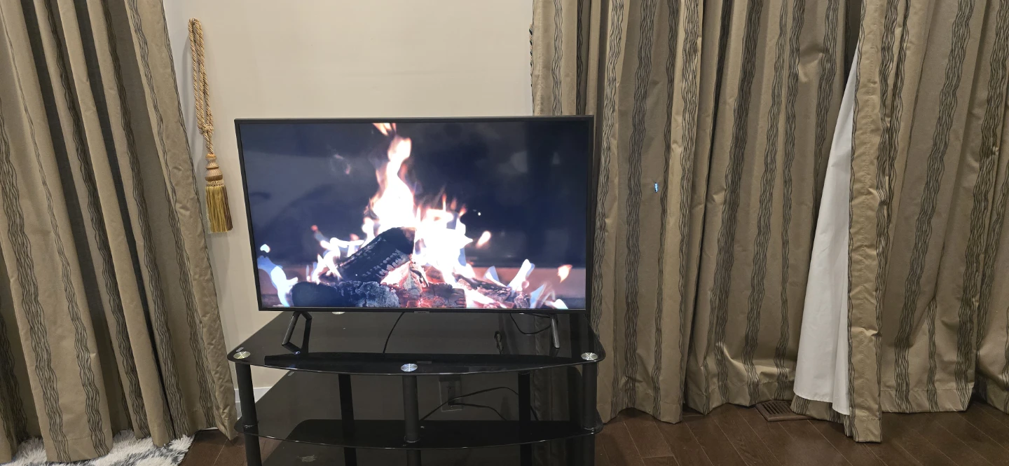 Samsung 43" Smart TV - photo 2