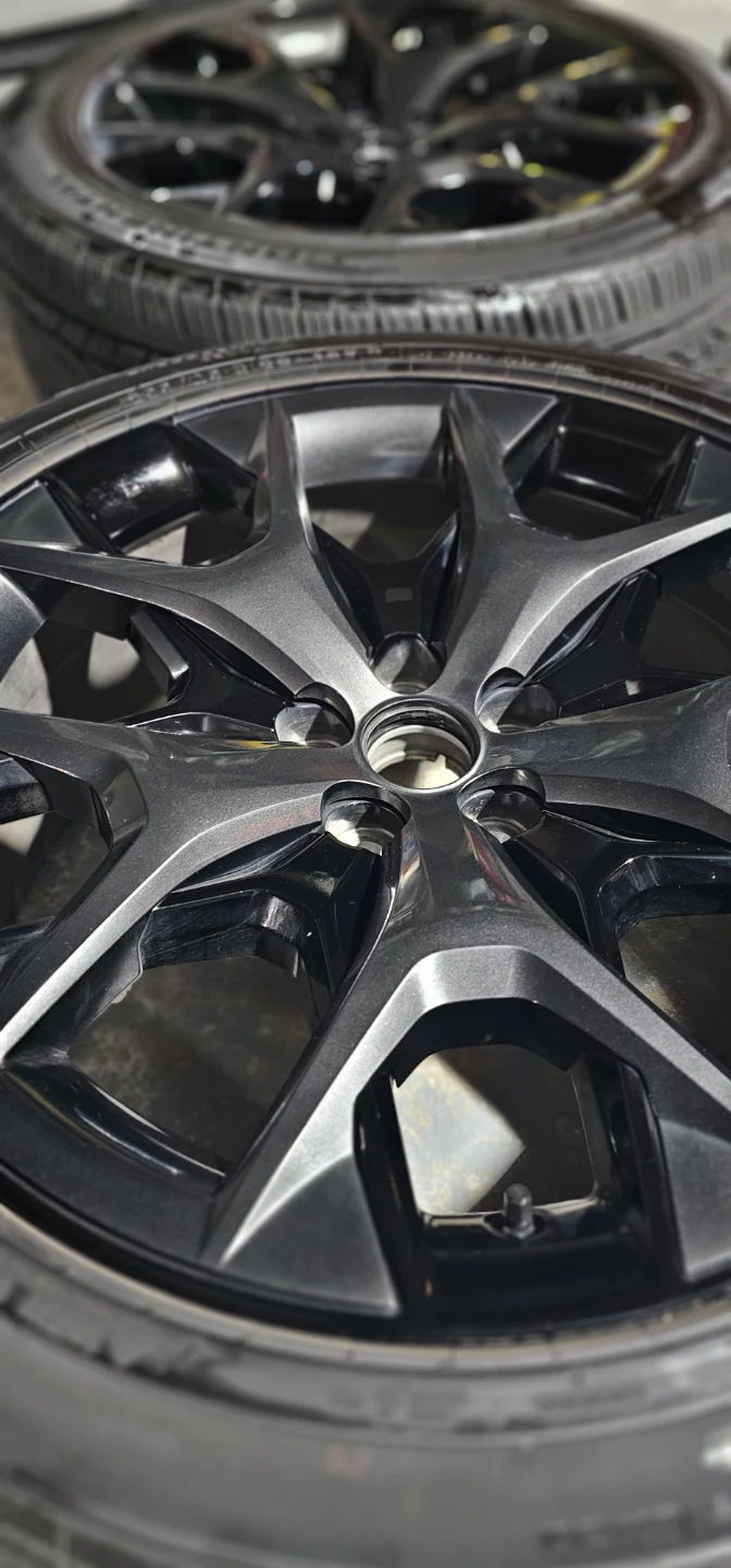 Lexus TX500H Rim and Tire Set (All Season)