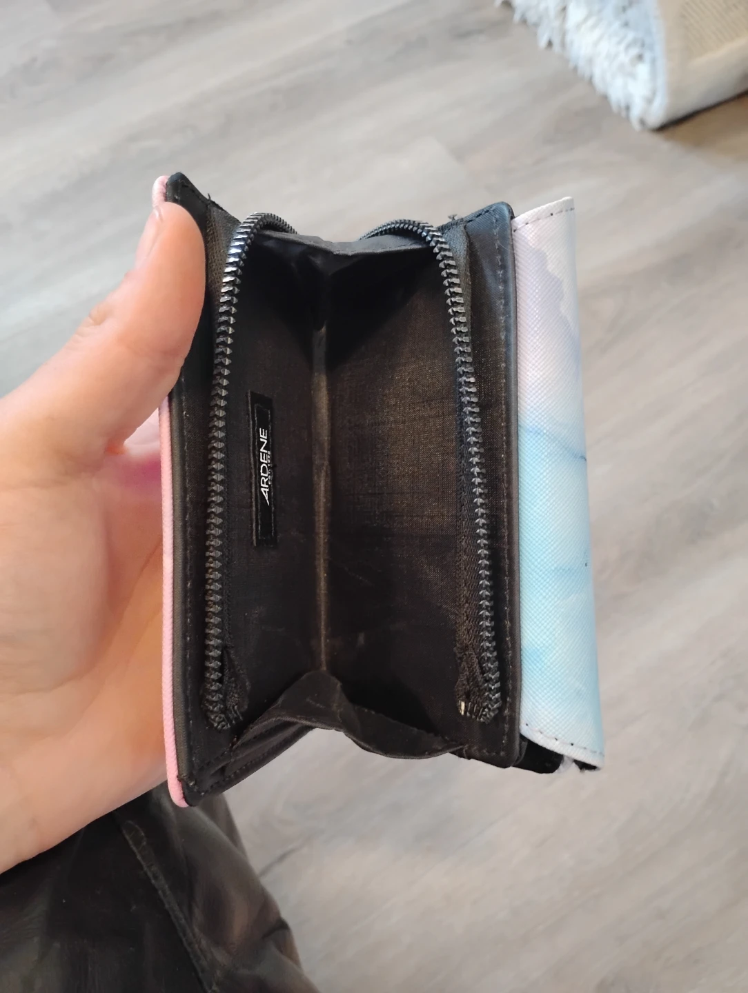 Cute little wallet - photo 2