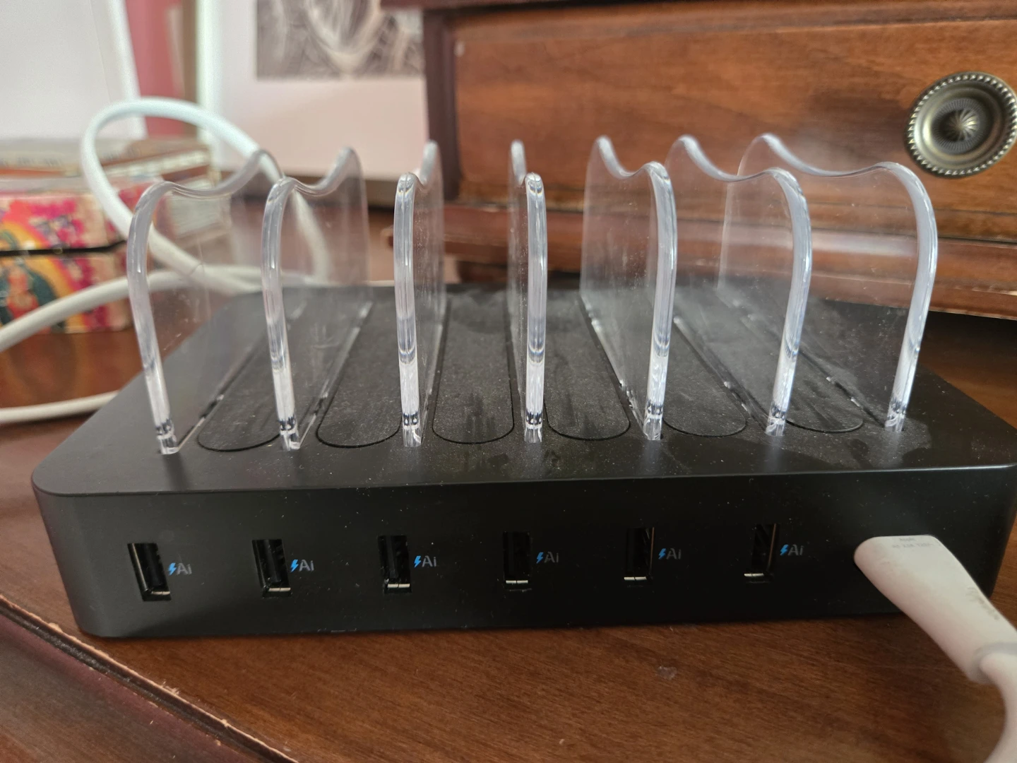 6-Port USB Charging Station with Dividers - photo 3