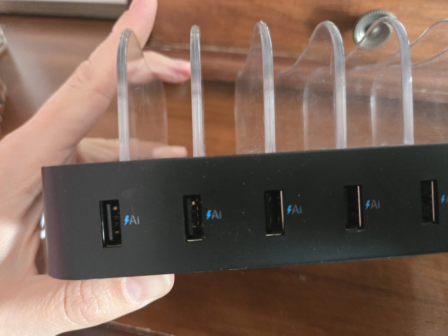 6-Port USB Charging Station with Dividers - photo 4