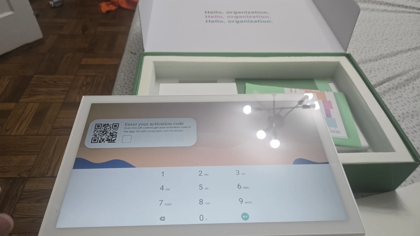 Skylight Digital Photo Frame 10"