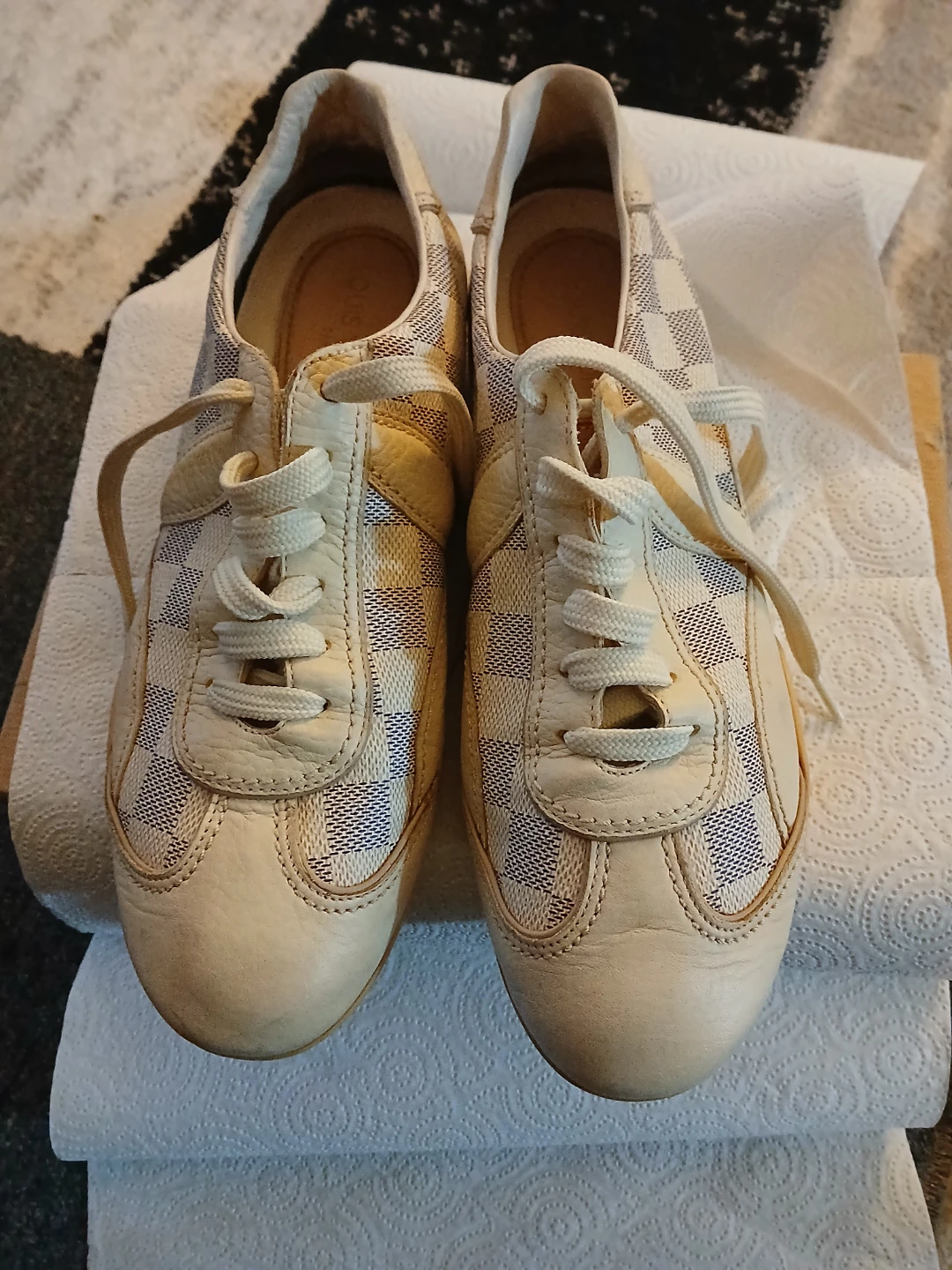 Louis Vuitton Damier Canvas Sneakers - photo 2