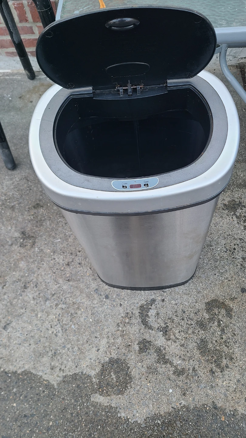 NINESTARS Automatic Touchless Trash Can - photo 4