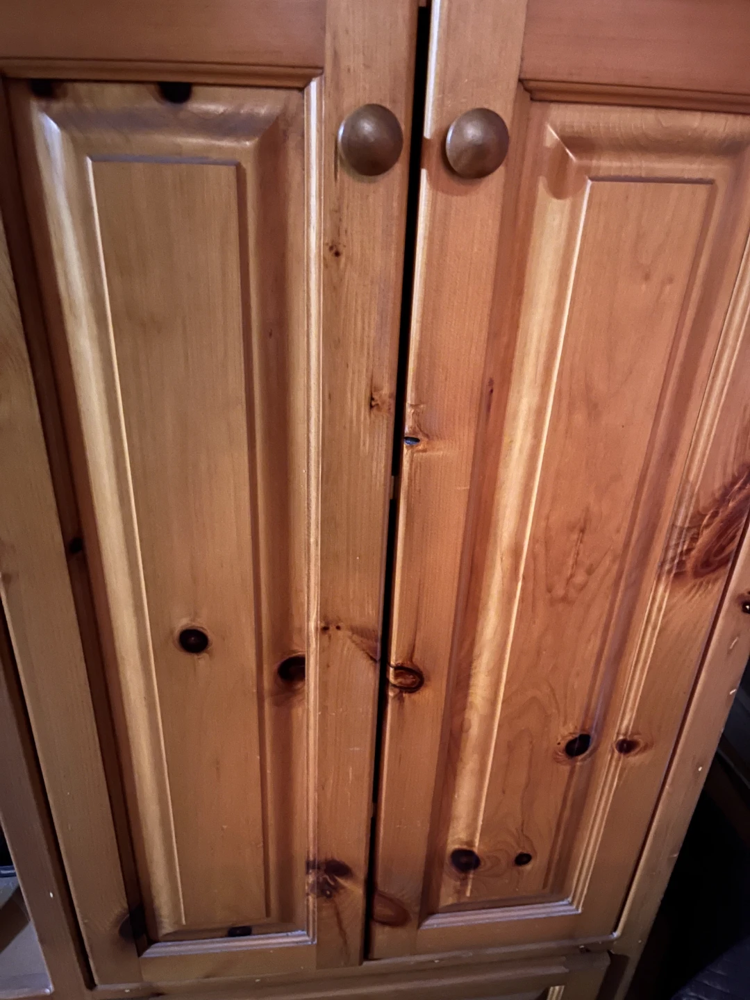 Custom Solid Wood Entertainment Unit with Pull-Out Shelf - photo 5