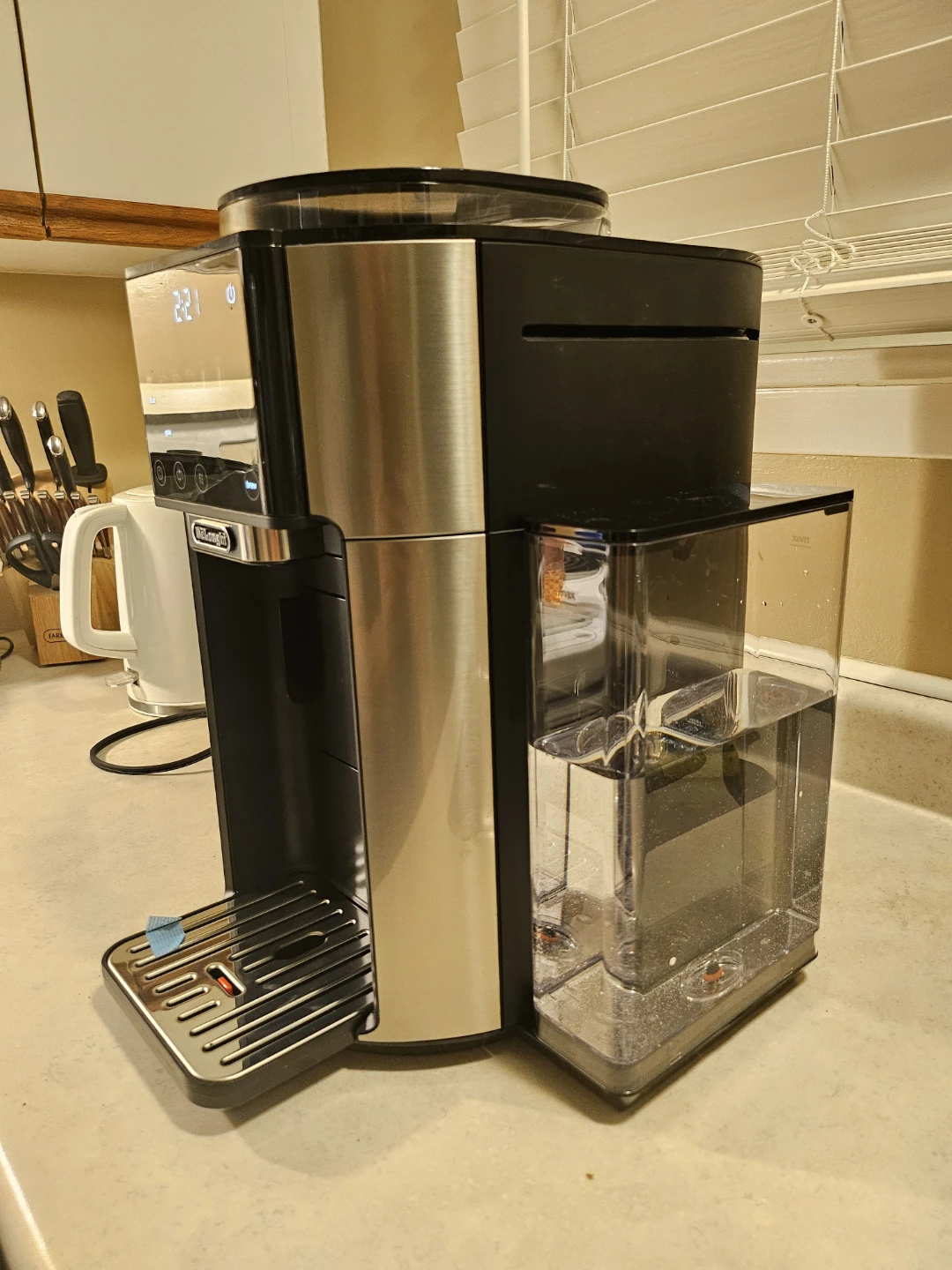 De'Longhi TrueBrew Drip Coffee Maker, Built in Grinder ☕️🫘 - photo 4