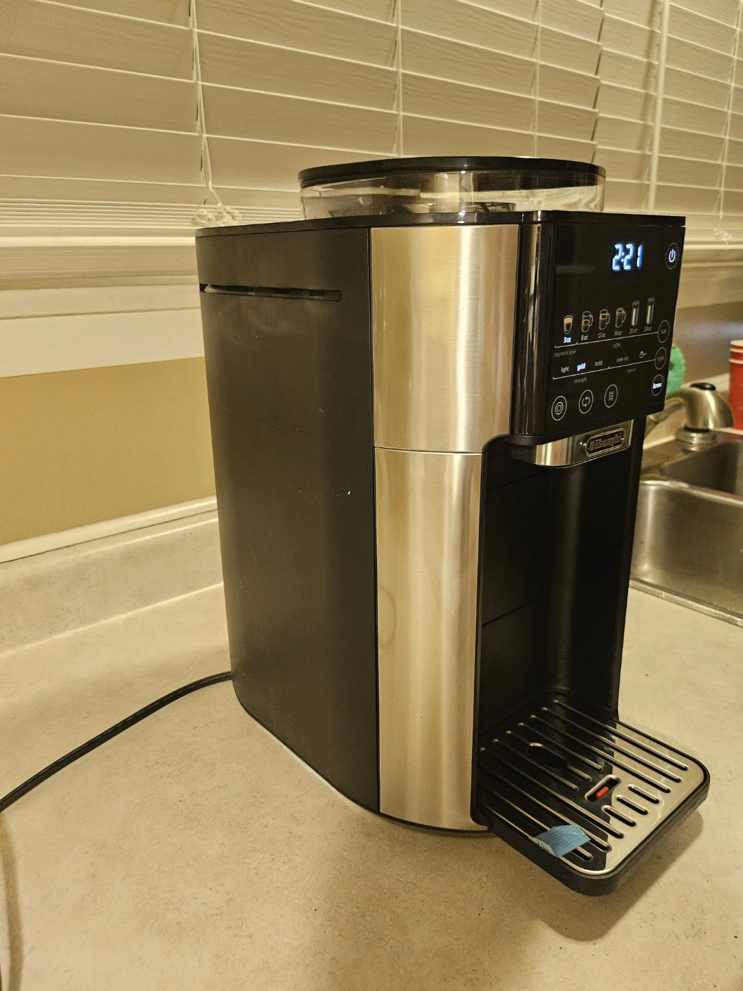 De'Longhi TrueBrew Drip Coffee Maker, Built in Grinder ☕️🫘 - photo 5