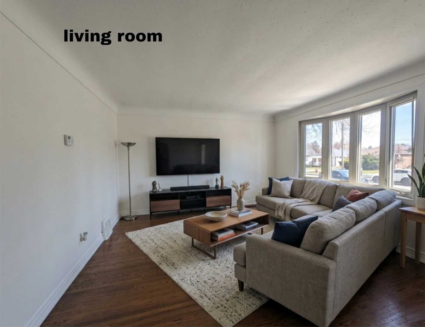 🏡 3-Bedroom Main Floor for Rent – Hamilton Mountain - photo 2